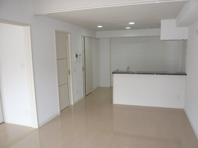 エクラン八芳 リビング