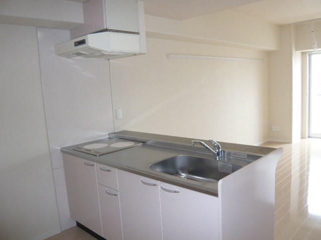 エクラン八芳 キッチン