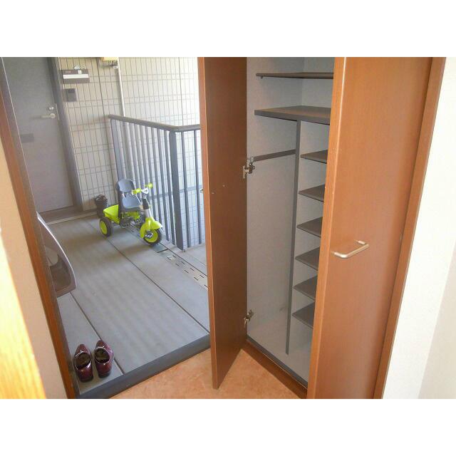 コーポ豊明Ａ 玄関