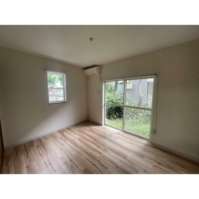 フラット湘南 リビング