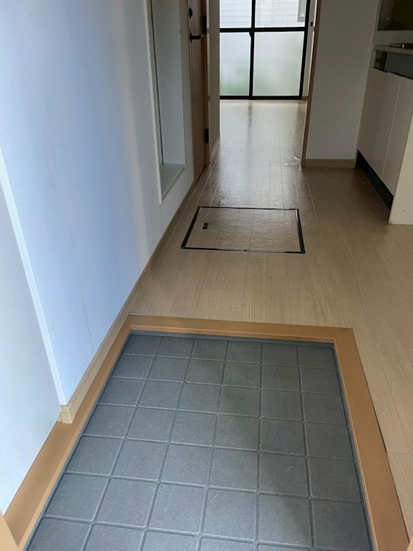 ガーデンコート仲宿Ⅱ 玄関