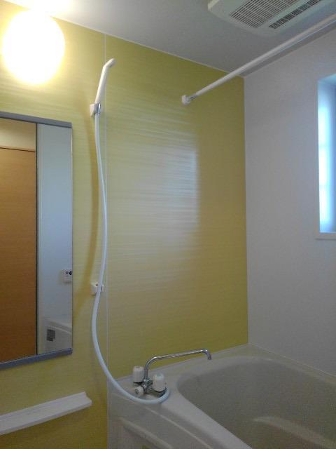 ユーチャリス　Ⅱ 風呂画像