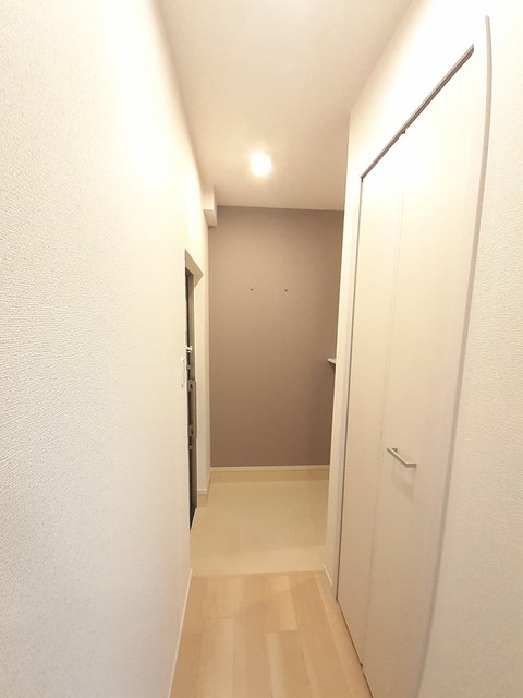 クレメントＭ 玄関