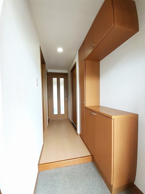 リバーサイド城南 玄関