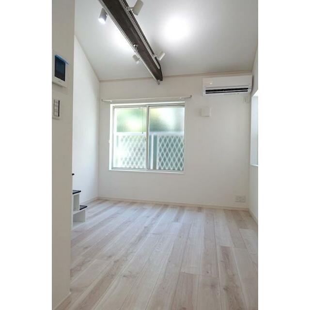 ハーミットクラブハウス戸塚ロータスコート リビング