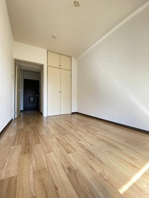 旭町武井ビル リビング