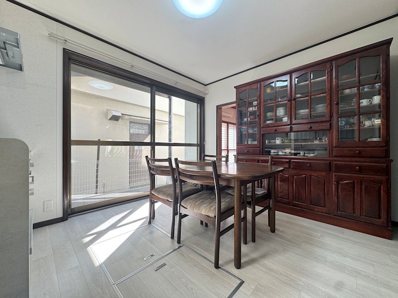 戸塚町貸家 リビング