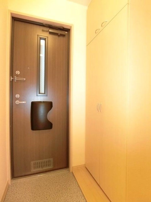 ラ・メゾン・ベルテ 玄関