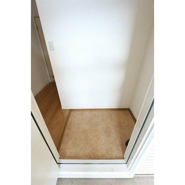 ベルデュールＢ 玄関