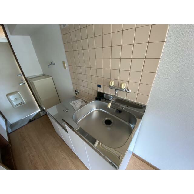 シャトーレ中里 玄関