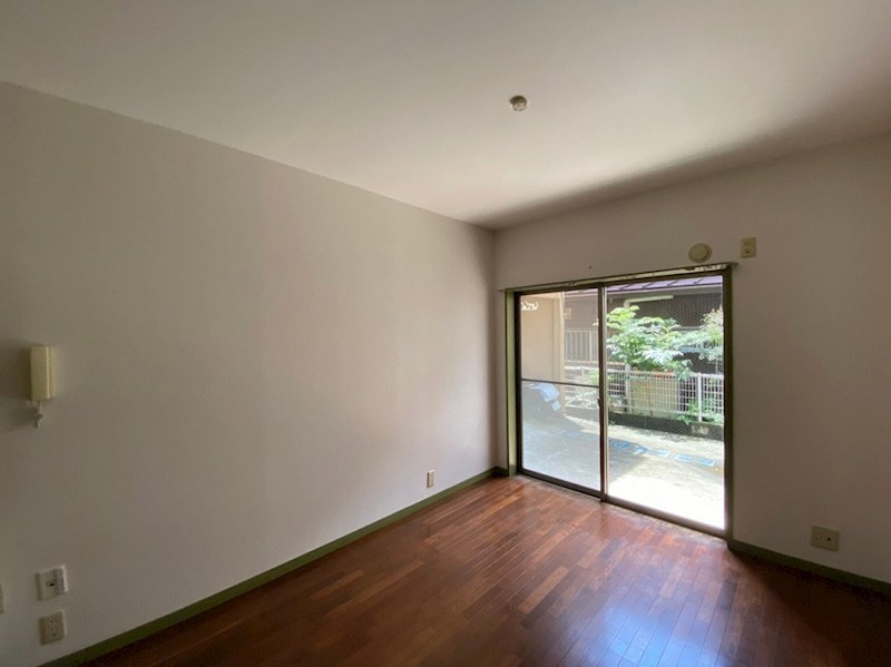 アールズコート リビング