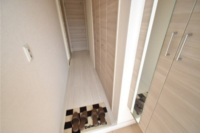 ホワイト キャッスル 玄関