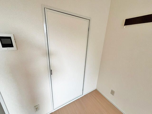 ウィスカーハイツ 収納