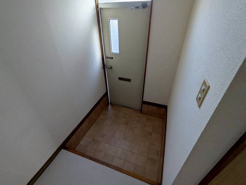 サンハイツ藤 玄関