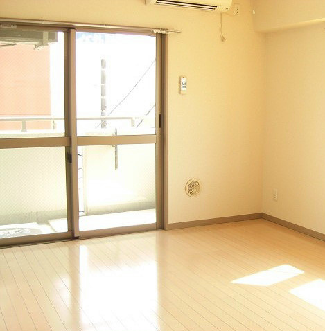 ポラリス湘南台   リビング