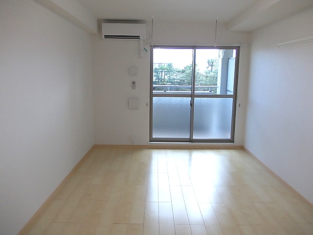 エクレセンス新富 リビング