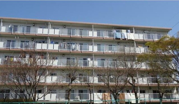 東高森団地1号棟 406号室 外観