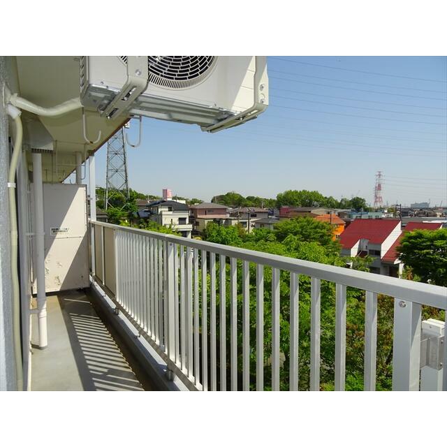 東高森団地１号棟 ベランダ