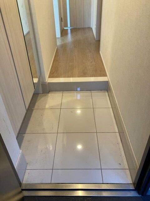 パレステージ平塚 玄関