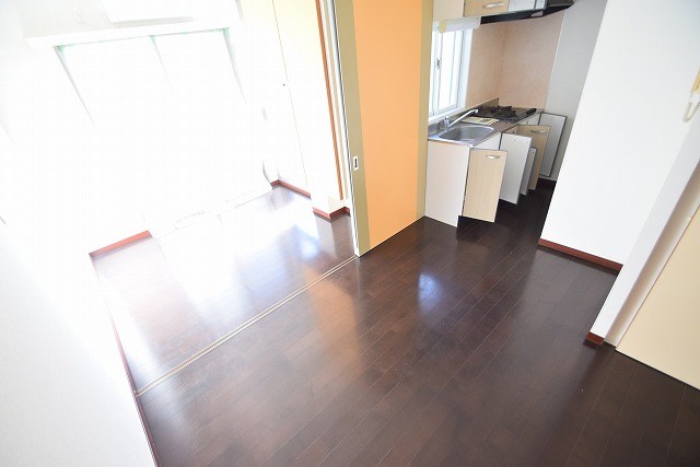 ヴィラ　オペラ リビング