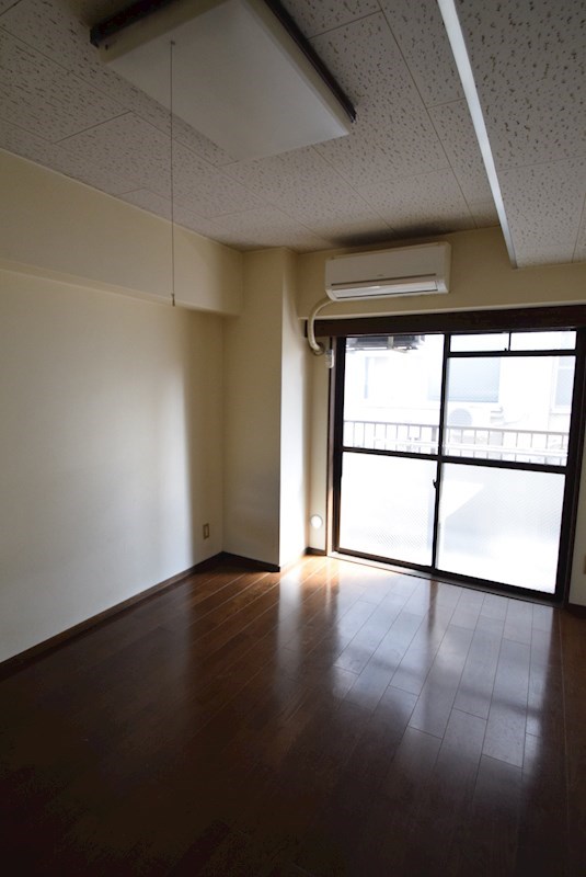 エムズコート ベッドルーム