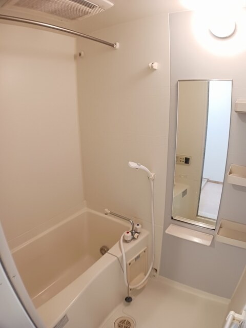 レフィナードＥ 風呂画像