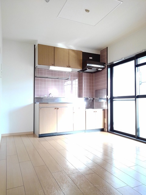 ラフィネ湘南 リビング