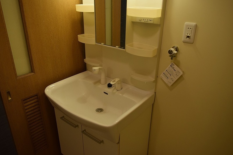 クレセール湘南 洗面所