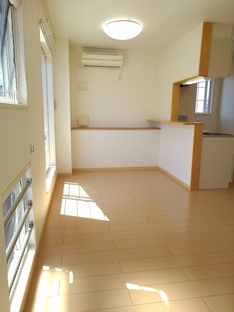 カレントガーデンＣ リビング