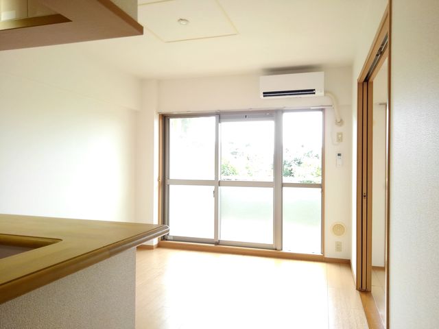 ビジュオール リビング