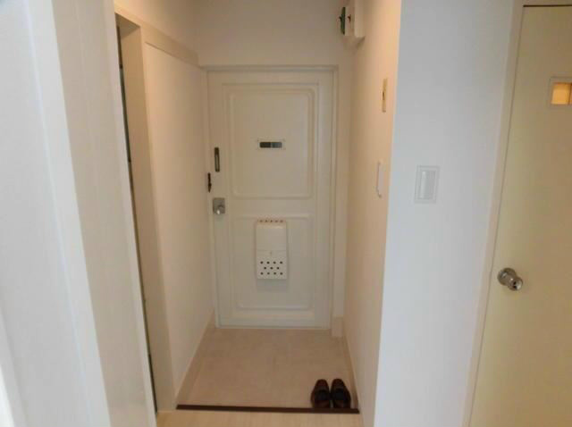 平塚紅谷座ビル  玄関