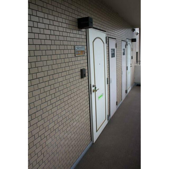 ロイヤルマンション国府津 玄関