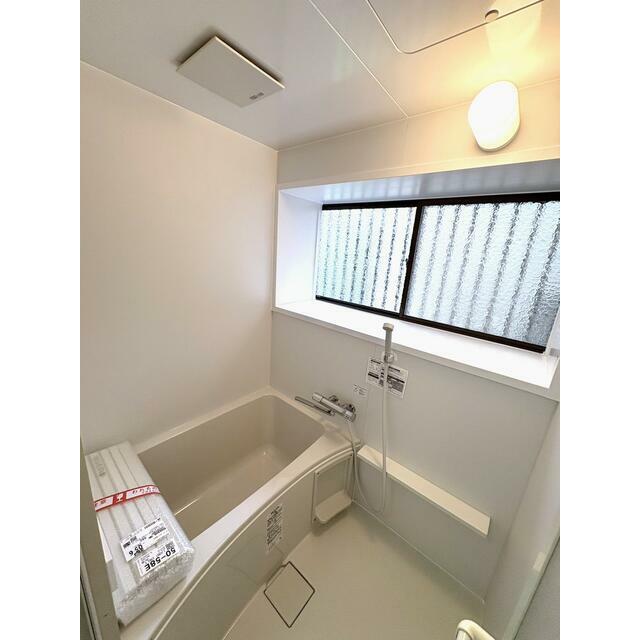 平塚市菫平　２階建 風呂画像