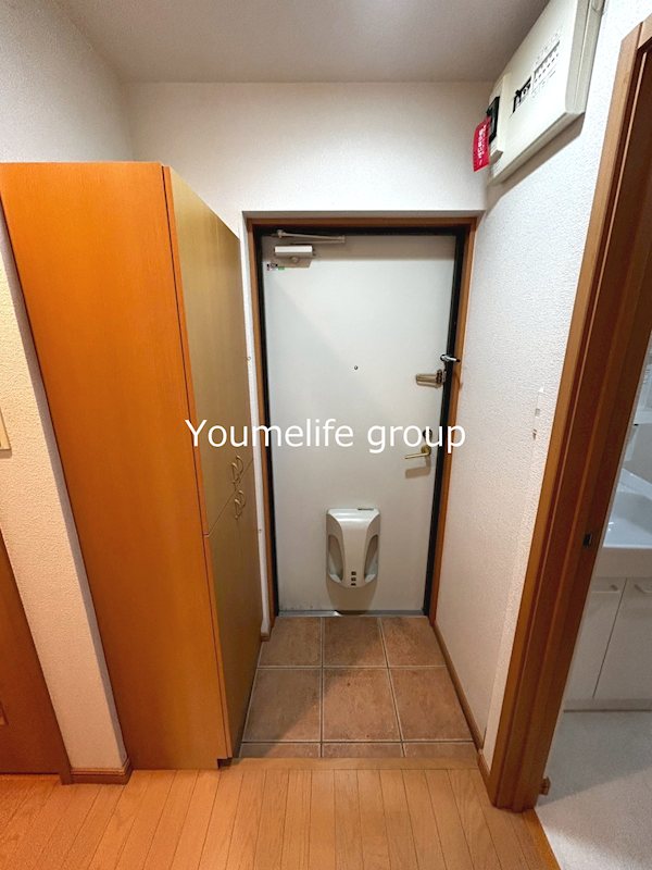 ベルフロースト弐番館 玄関