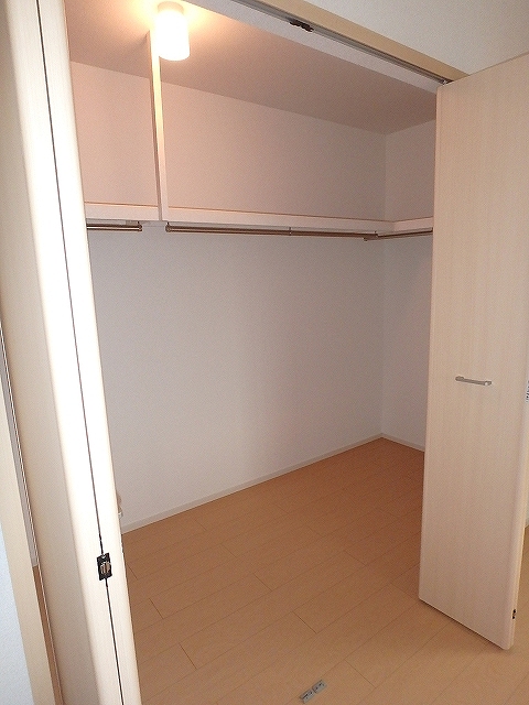 オランジュ・ボヌール その他3