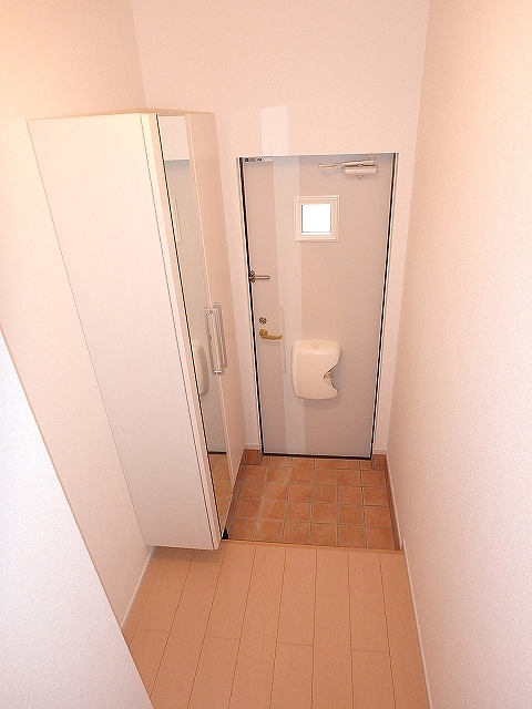 オランジュ・ボヌール 玄関