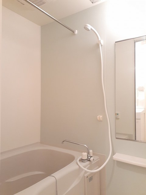 モデルノ・カーサ 風呂画像