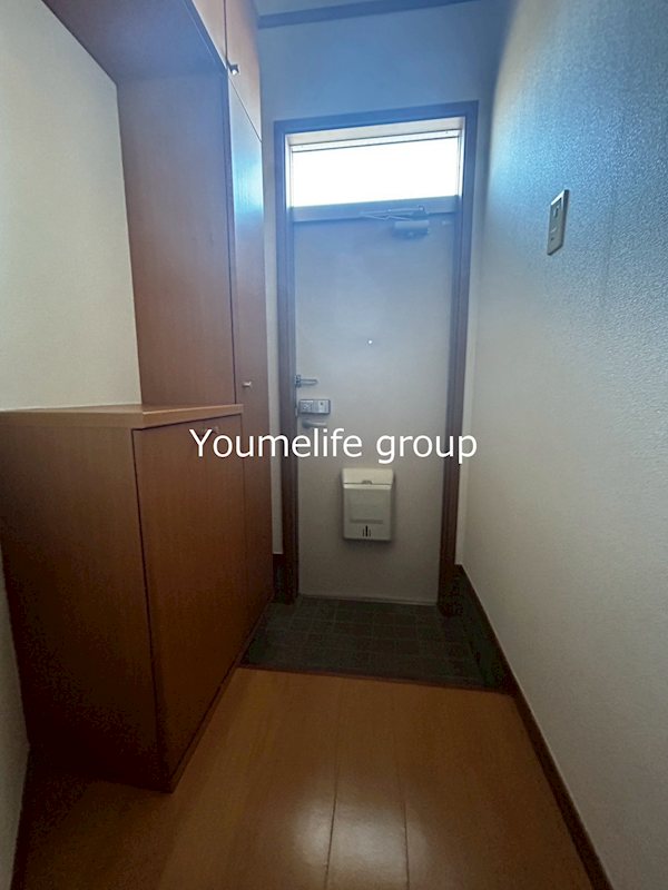 ラ・アベリール 玄関