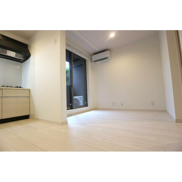 ＲＥＧＡＬＥＳＴ　ラルーチェ本厚木 リビング