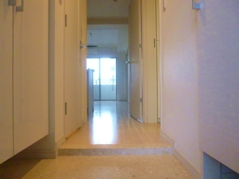 プラハ湘南藤沢ブリエ 玄関