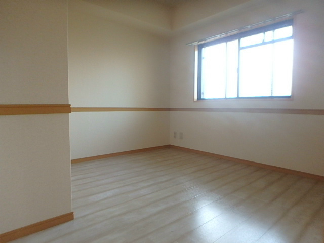 第5サンハイム天神 ベッドルーム