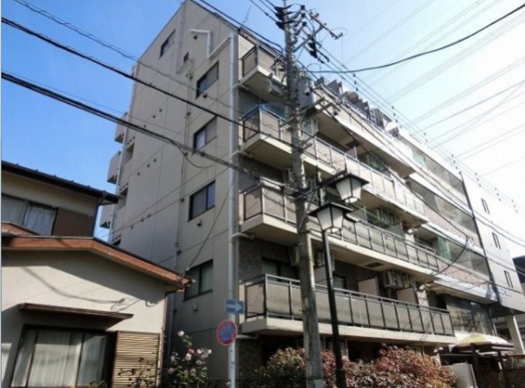 エヴァーグリーン・ラピス 401号室 外観