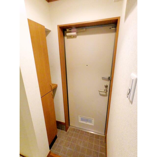 カンタビア湘南 玄関