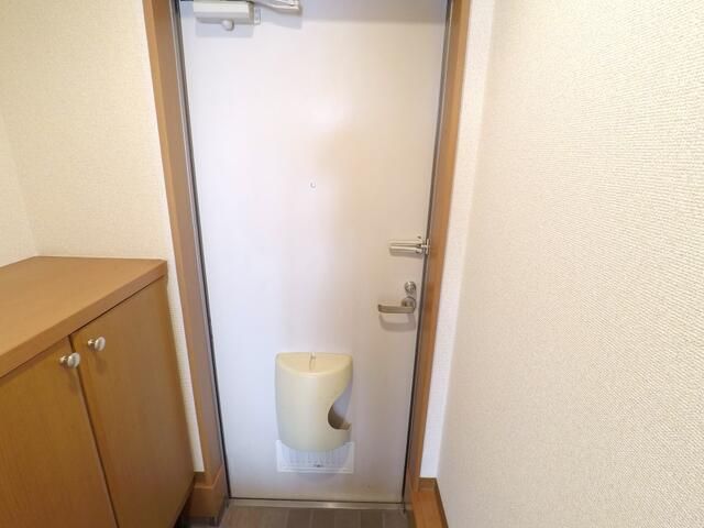 キャンパスコート 玄関