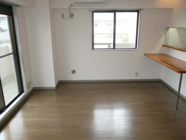 ウインベルコーラス小田原中町 リビング