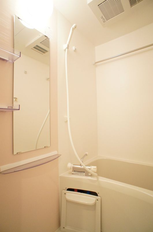 リブリ・LUCIA湘南 風呂画像