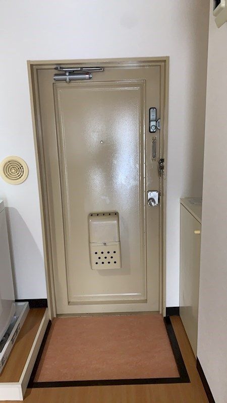 シャルマンYM 玄関