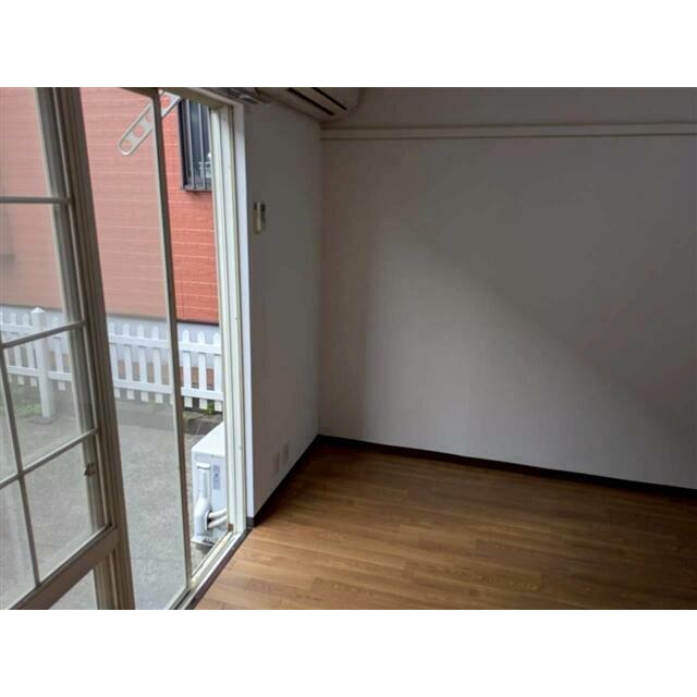 ロイヤル湘南 リビング