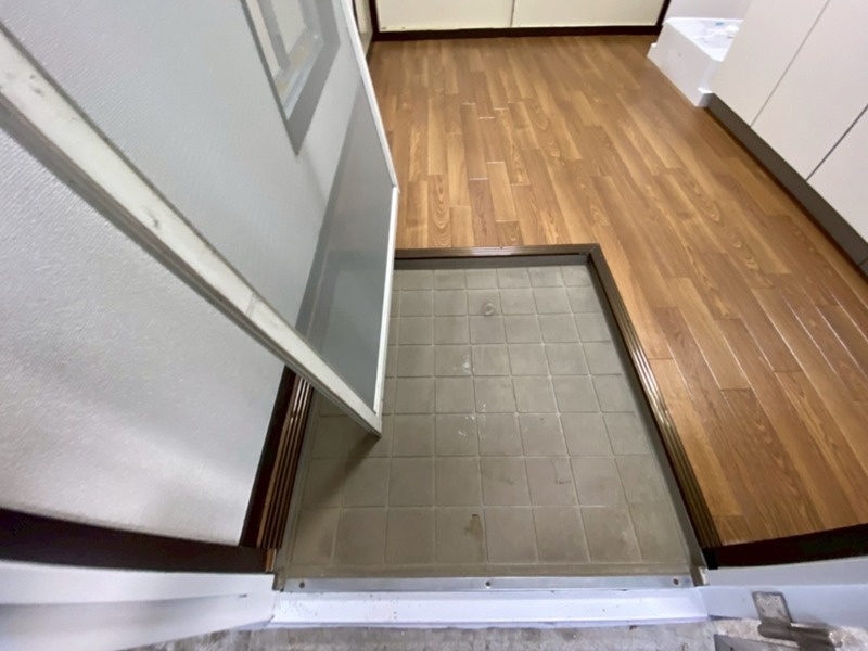 ロイヤル湘南 玄関