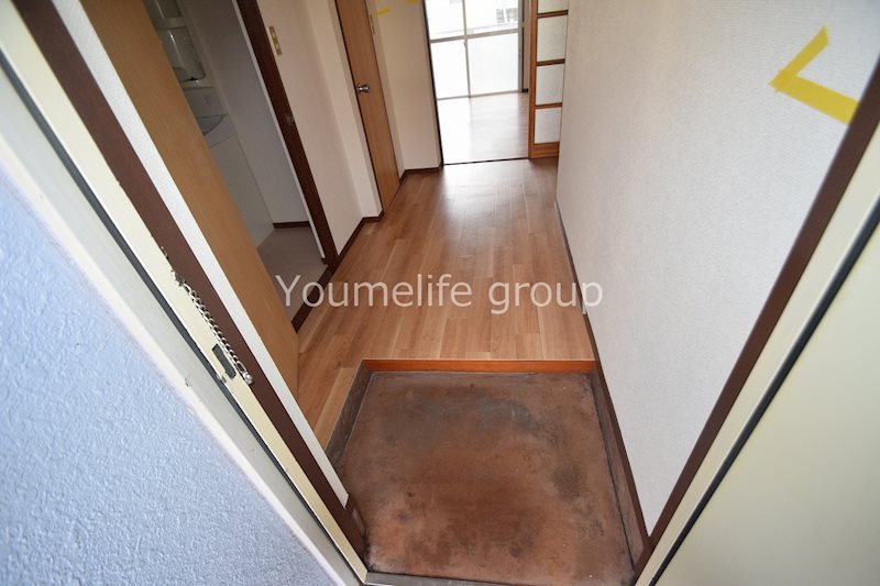 エレガンス西湘 玄関